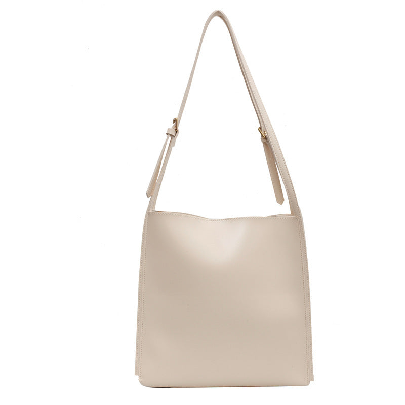 Everyday Bucket Shoulder Bag – Modern Shape, Timeless Style