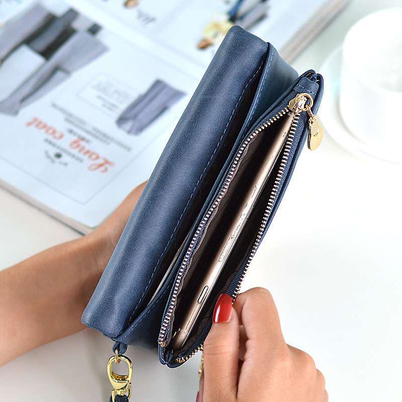 Women’s Long Wallets – Elegant, Spacious & Practical