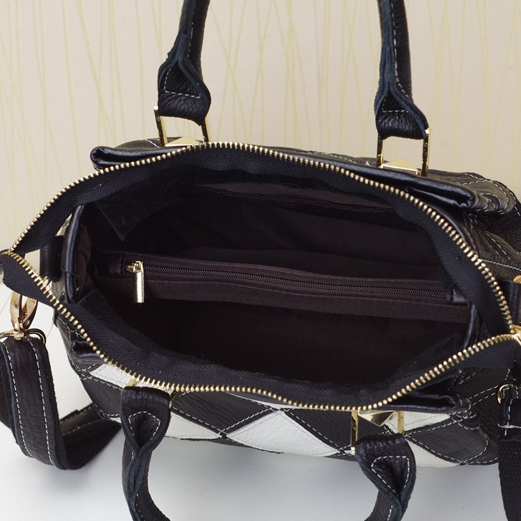 European & American Style Women’s Leather Shoulder Bag – Small Square Design