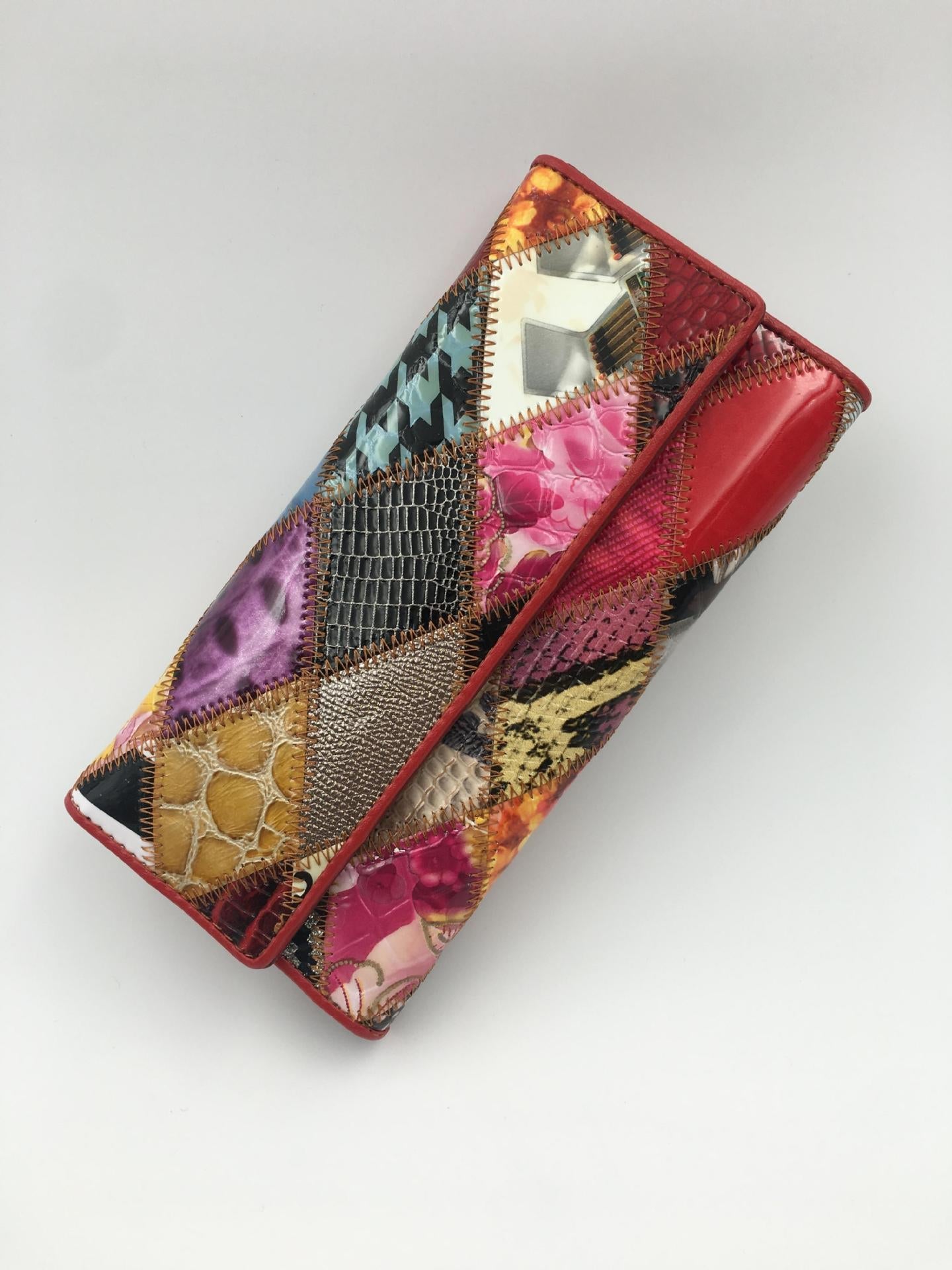 Women’s Wallets – Stylish, Functional & Elegant