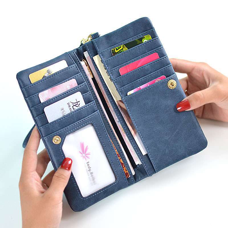 Women’s Long Wallets – Elegant, Spacious & Practical